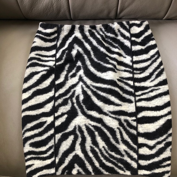 NWOT Ann Taylor zebra print skirt - Picture 1 of 3